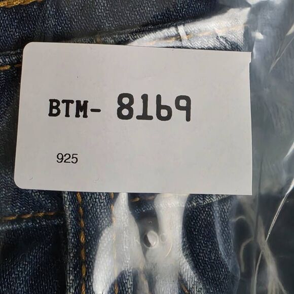 KanCan Distressed High Rise Jean Shorts 11/29 - Picture 7 of 7